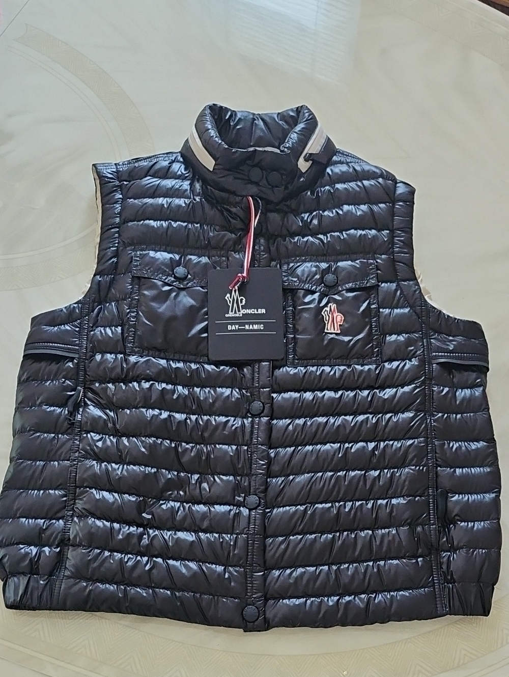 Moncler Black Quilted Lightweight Down Vest with Logo Patch